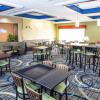 Отель Holiday Inn Express & Suites Elkton - University Area, an IHG Hotel, фото 18