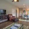 Отель Gorgeous Greens 2 Bedrooms 2 Bathrooms Condo, фото 15