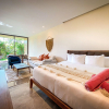 Отель Pacific Corner Studio With Private Garden Light Bright, фото 5