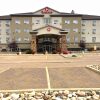 Отель Ramada Lac La Biche, фото 1