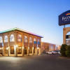 Отель Baymont Inn and Suites Medicine Hat, фото 1