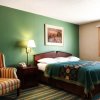 Отель Coratel Inn and Suites by Jasper New Richmond, фото 5