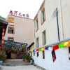 Отель Jiuzhaigou Yangke'er Tibet-style Inn, фото 1
