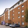 Отель Premier Inn Castleford (Xscape, M62, Jct 32), фото 3