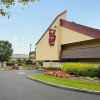 Отель Red Roof Inn Louisville East - Hurstbourne, фото 1