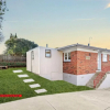 Отель Comfortable Holiday Home at Mt Wellington, фото 1