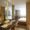 Отель GreenTree Inn Taizhou Dongfeng Road, фото 8