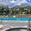 Отель 1 Bedroom Mountain Condo Located in Historic Downtown Breckenridge Near Shopping, Dining, and Restau, фото 14