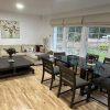Отель Large 3 bed House With Separately Bookable Studio, фото 10