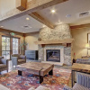 Отель Luxe 2br 2ba - Rocky Mountain Views + Walk To Mainstreet 2 Bedroom Apts by RedAwning, фото 11