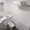 Отель Greenhithe Cozy 2-bed Apt - Easy London Access, фото 9
