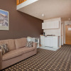 Отель Super 8 Valemount, фото 8