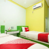 Отель Dinda Residence by OYO Rooms, фото 4