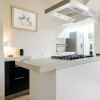 Отель Chic Wandsworth Home with Patio, фото 26