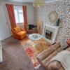 Отель CAPRI 13 SA - Cosy 2 bed house, Close to M1 & Loughborough University, Free WIFI, Free PARKING, - As, фото 28