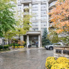 Отель Sarkar Suites - 310 Burnhamthorpe Road, фото 1