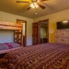 Отель Makin Memories Lodge 6 Bedrooms 6 Bathrooms Cabin, фото 6