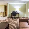 Отель Quality Inn & Suites Fayetteville, фото 35