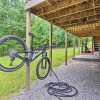 Отель Bella Vista Home: Steps to Mountain Biking Trails!, фото 14