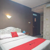 Отель RedDoorz near Tugu Naga Singkawang, фото 28