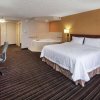Отель Hampton Inn & Suites by Hilton Toronto Airport, фото 20