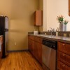 Отель FRONTDESK 2015 East 4th Street Apts Downtown Cleveland, фото 7