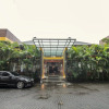 Отель OYO 295 Grha Ciumbuleuit Guest house, фото 1