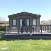 Отель New Forest Lodges Bashley Park в Нью-Милтоне