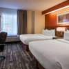 Отель Charlevoix Inn & Suites SureStay Collection by Best Western, фото 21