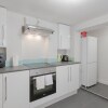 Отель 1 Bedroom Apartment in Notting Hill Accommodates 3, фото 12