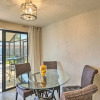 Отель Bright Venice Home w/ Yard < 4 Miles to Beach!, фото 11