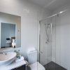 Отель Oxford Steps - Executive 2BR Bulimba Apartment Across from the Park on Oxford St, фото 10