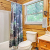 Отель Pigeon Forge Cabin: Premier Location & Hot Tub, фото 5