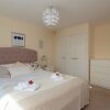 Отель Luxury cosy nest - PENTHOUSE in Newcastle, фото 5