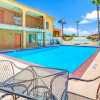 Отель Americas Best Value Inn & Suites La Porte/Houston, фото 11