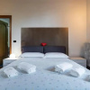 Отель Torino Cenisia & Porta Susa Roomy Flat, фото 5