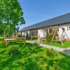 Отель 2-bedroom Holiday Cottages, Rusinowo, фото 8