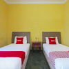 Отель OYO 90382 Hotel Sarah Sukabumi, фото 7