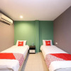 Отель OYO 89688 Alor Street Hotel, фото 4