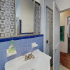 Отель New Listing! Charming Getaway - 1 Block To Beach 3 Bedroom Home, фото 10