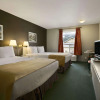 Отель Super 8 by Wyndham Revelstoke BC, фото 1