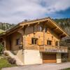 Отель Chalet La Clusaz, 5 pièces, 9 personnes - FR-1-304-248 в Ла-Клюзе