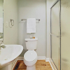 Отель New Listing! Downtown : Walk To Beach & Bay 2 Bedroom Condo, фото 8
