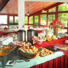 Отель Oasis Beach Hotel, фото 8
