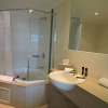 Отель BASE Holidays - Ettalong Beach Premium Apartments, фото 10