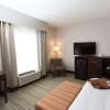 Отель Hampton Inn by Hilton Lloydminster, фото 5