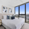 Отель Broadbeach Casino Private Apartment GCLR, фото 4