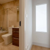 Отель Spacious 2 Bedroom West Kensington Flat, фото 10