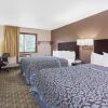 Отель Days Inn & Suites Waterloo в Уотерлу