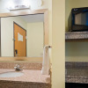 Отель White Pines Inn & Suites, фото 8